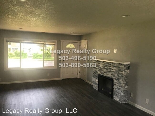 Building Photo - 4 br, 2 bath House - 3935 SE Harrison St