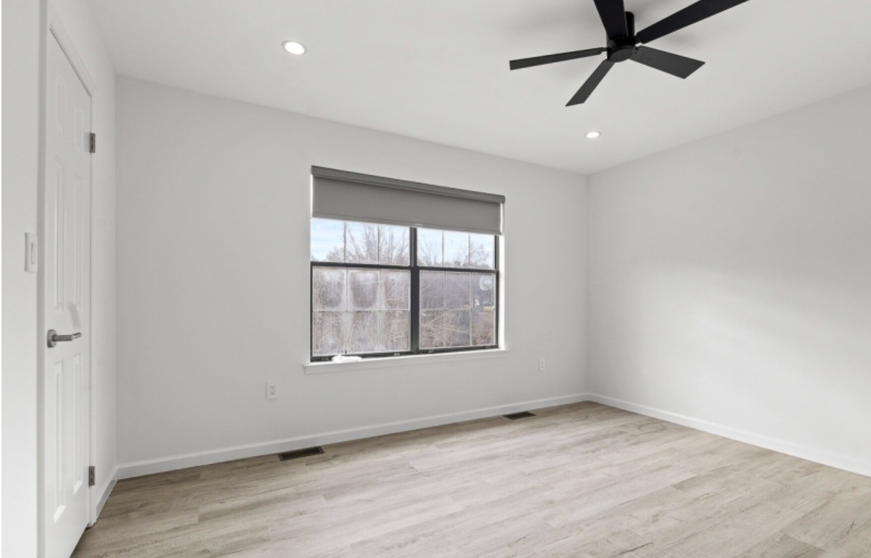 Building Photo - 243 Penns Way