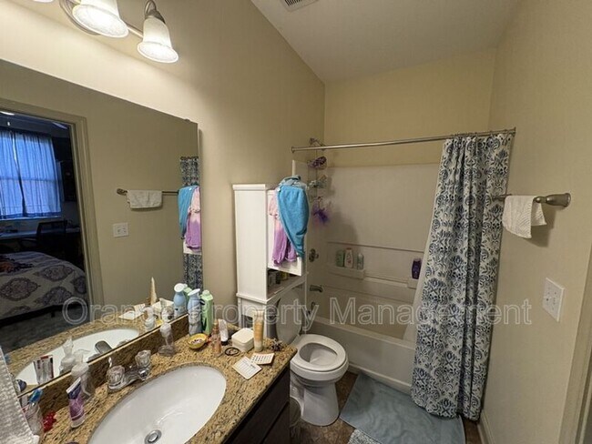 Building Photo - 203 Kelly Rd