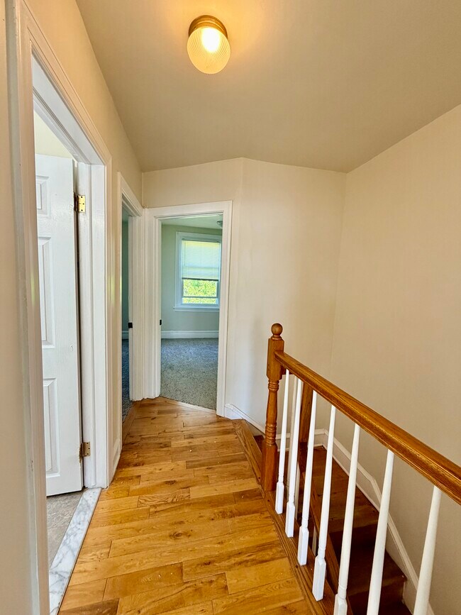 Building Photo - 2657 Bonnaffon St