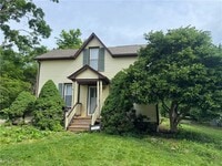 Building Photo - 6917 Daisy Ave