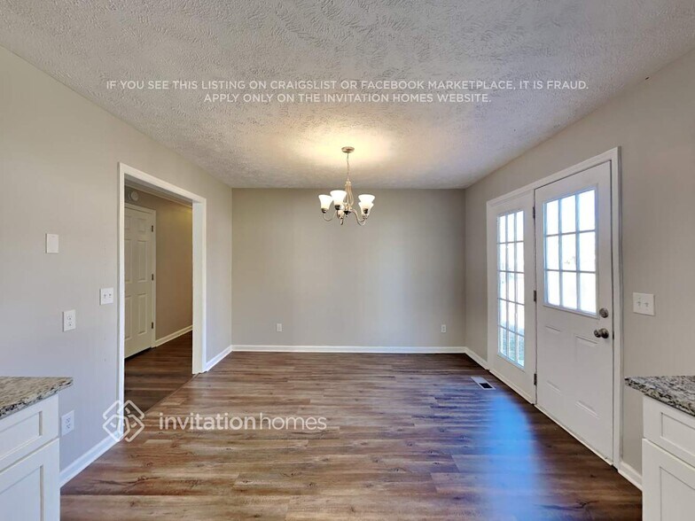 Building Photo - 1915 Venada Trail