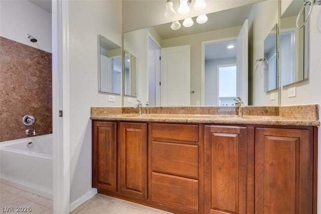 Building Photo - 2609 Chateau Clermont St