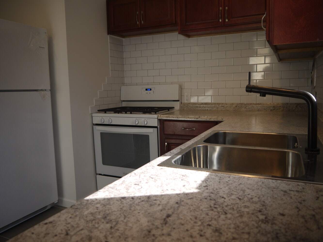 Kitchen - 55 Donaldson Ave