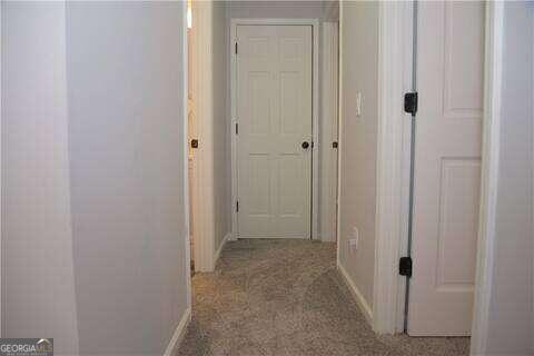 Building Photo - 8712 Lake Dr SW