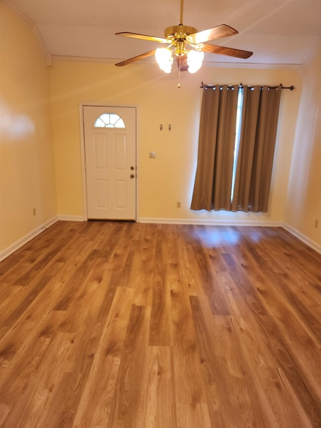 Building Photo - 2244 Lake Hill Ct