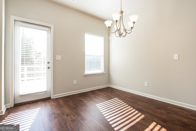 Building Photo - 62 Fern Walk