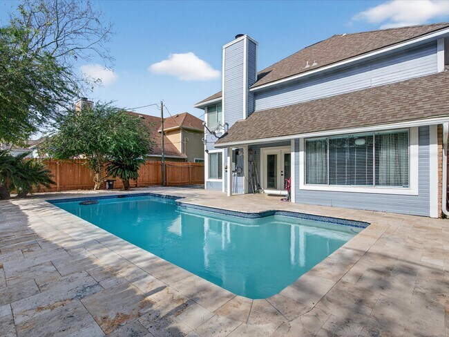 Building Photo - 1676 Beaconshire