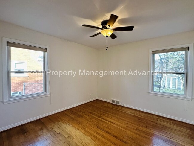 Building Photo - Charming 3-Bedroom Ranch minutes from Woodward Ave, Birmingham, and Berkley!