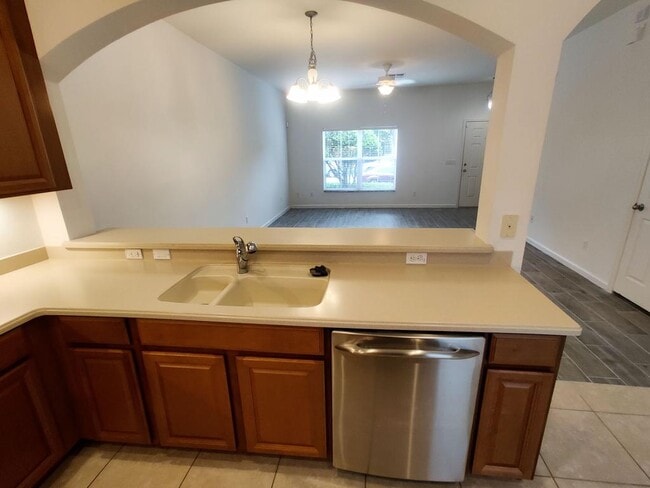 Building Photo - 11855 Deer Path Way