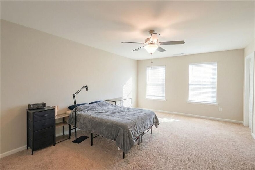 Building Photo - 225 Eva Wy