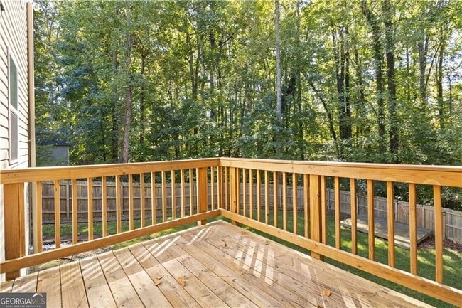 Building Photo - 100 Heritage Club Cir