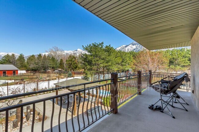 Building Photo - 10971 Cindy Cir