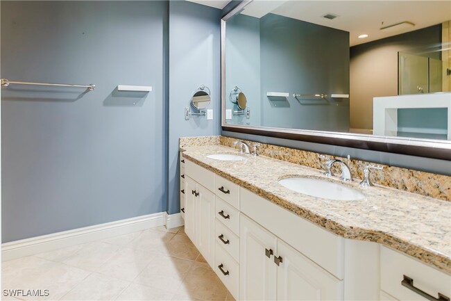 Building Photo - 5068 Annunciation Cir
