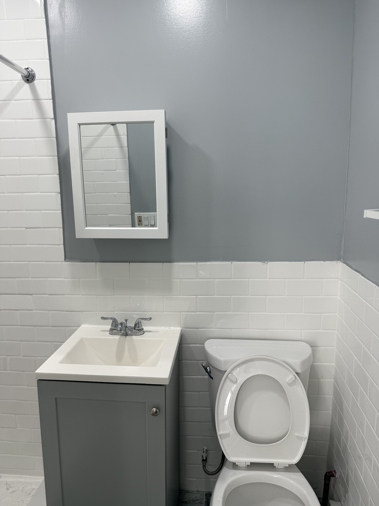 Building Photo - 16 Bailey Ave