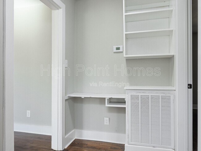 Building Photo - 1201 E 32nd St