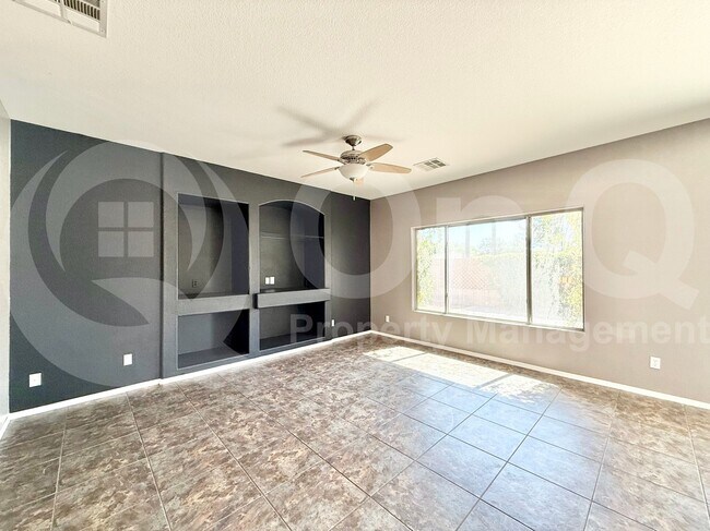 Building Photo - 3913 S Crosscreek Dr