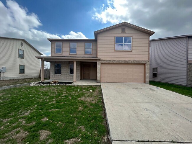 Building Photo - **MOVE IN SPECIAL** COMING SOON* Desirable Location In Cibolo! Spacious Home with Loft & Fenced B...