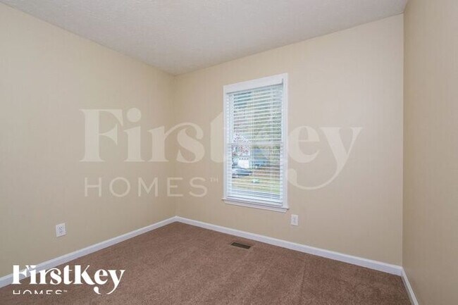 Building Photo - 118 Aztec Way SE