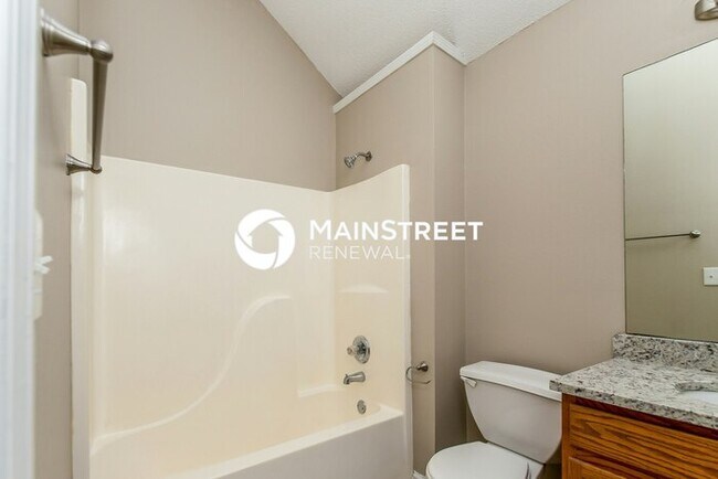 Building Photo - 3 Bedroom Pet-Friendly Home in Lithonia, GA with Main Street Renewal