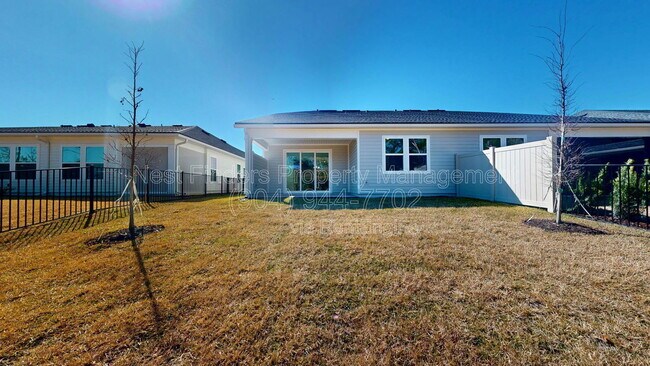 Building Photo - 156 Latham Dr