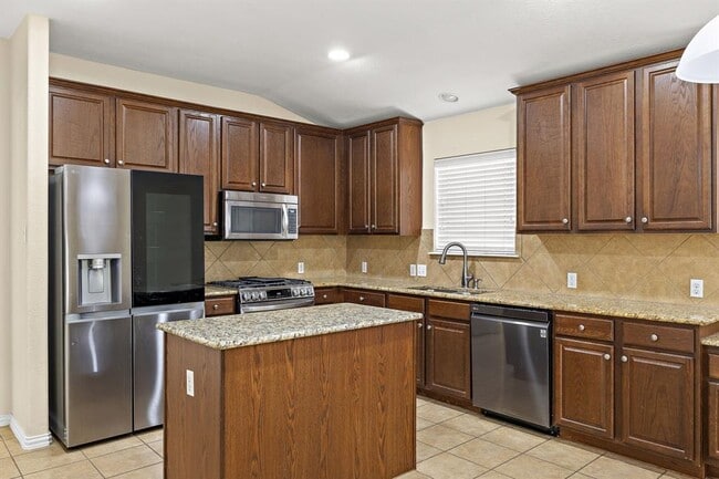 Building Photo - 2421 Chimney Rock Rd