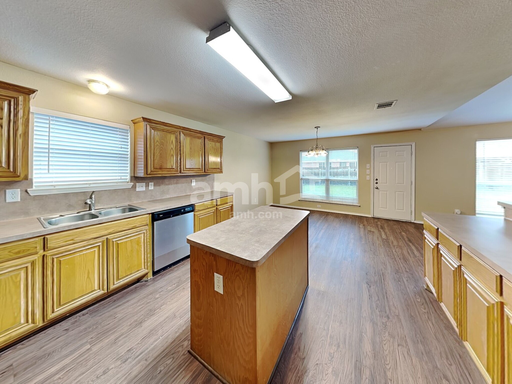 Building Photo - 126 Jennings Dr