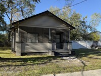 Building Photo - 2091 Yulee St