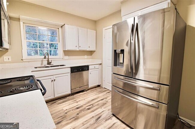 Building Photo - 321 Tarragon Wy SW