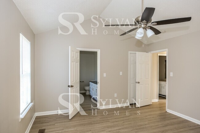 Building Photo - This cute 3BR, 2BA home is move-in ready