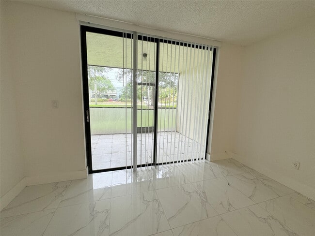 Building Photo - 6800 Cypress Rd