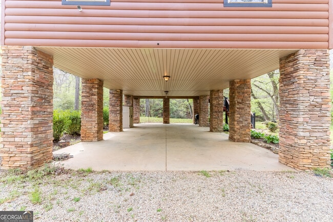 Building Photo - 597 Meadow Brook Ln