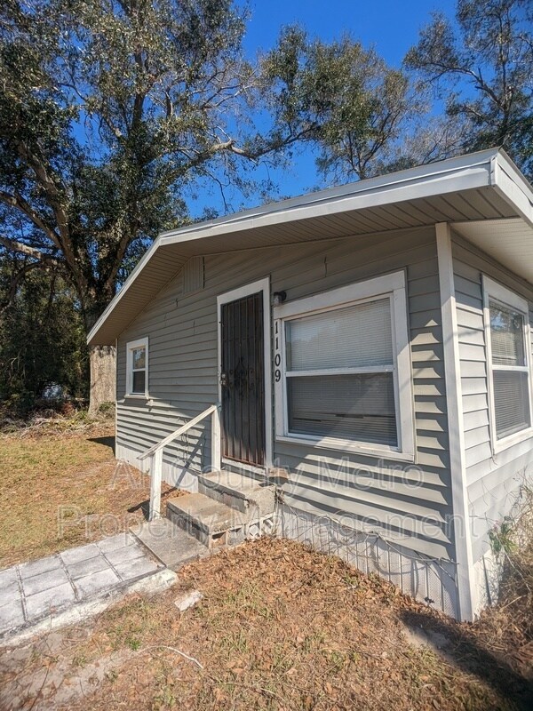 Building Photo - 1109 S Hawthorne Ave