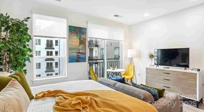 Building Photo - 1133 Harding Pl