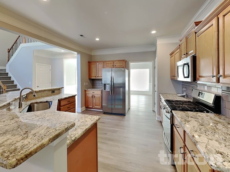 Building Photo - 11730 Crossroads Pl