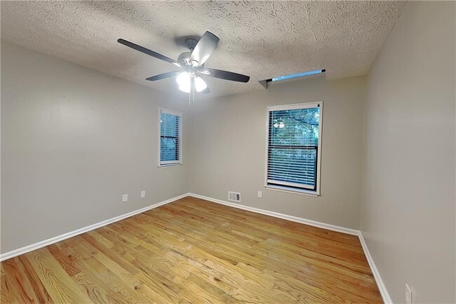 Building Photo - 2755 Whitehurst Dr