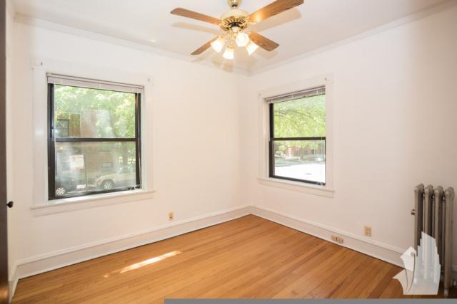 Building Photo - 2 bedroom in Chicago IL 60657