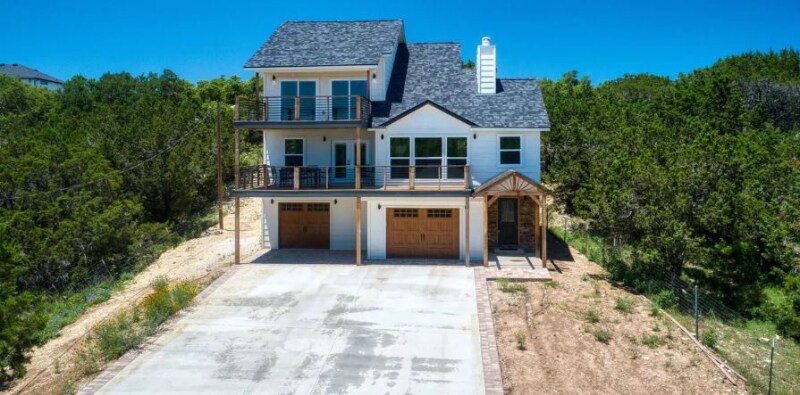 Building Photo - 739 Lakebreeze Dr