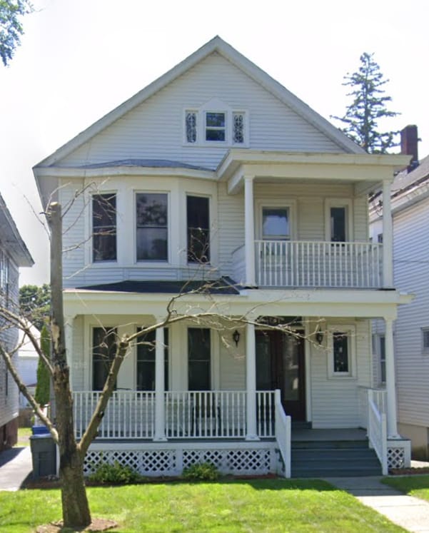 Building Photo - 61 S Pine Ave