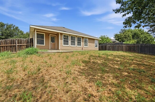 Building Photo - 123 Loon Lake Dr
