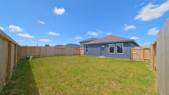 Building Photo - 21518 Willow River Canyon Ln
