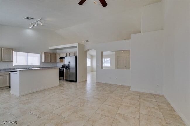 Building Photo - 2510 Roaring Lion Ave