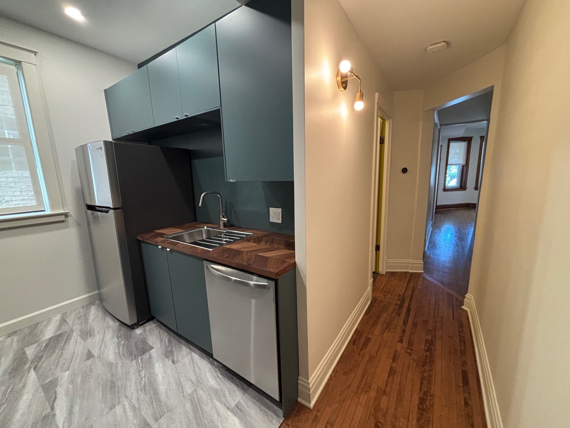 New Kitchen! - 3248 N Lawndale Ave