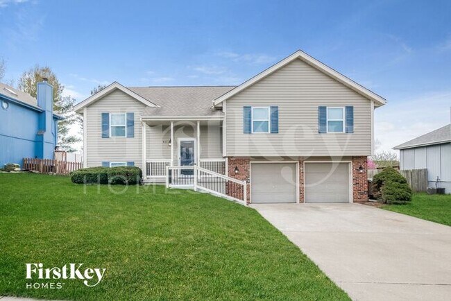 Primary Photo - 411 Bluegrass Dr