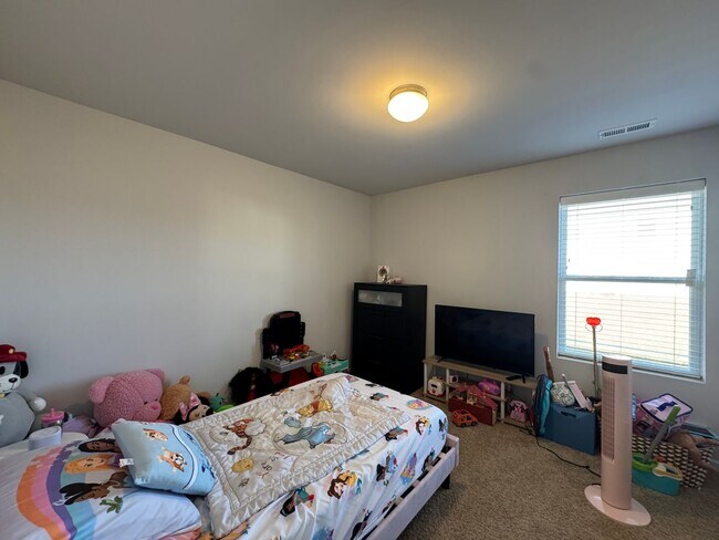 Building Photo - Beautiful 3 Bed 2 Bath Home in Stedman