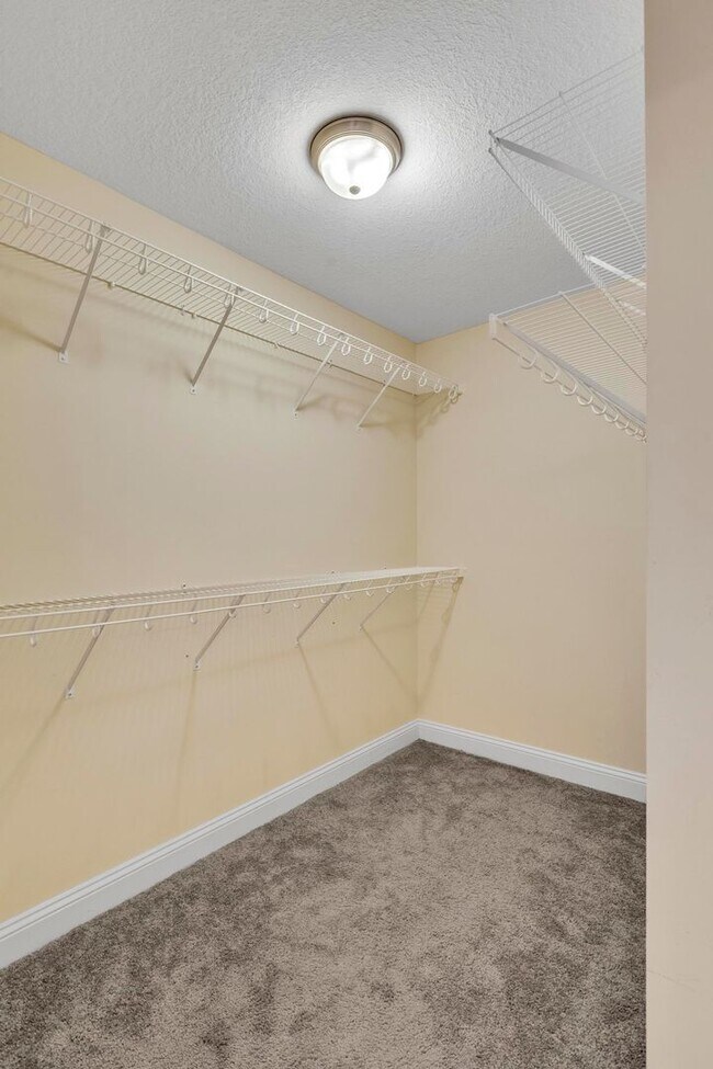 Building Photo - 3 bedroom in Sneads Ferry with Fenced Yard