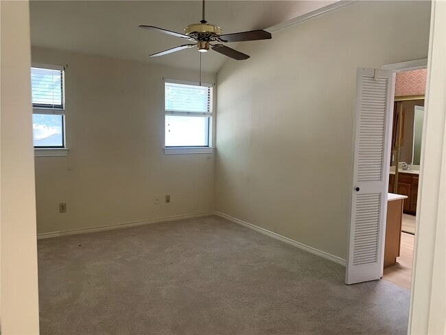 Building Photo - What's special