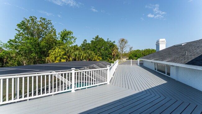 Building Photo - 6706 Oakmont Way