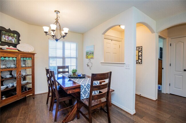 Building Photo - 3739 W Mahogany Dr