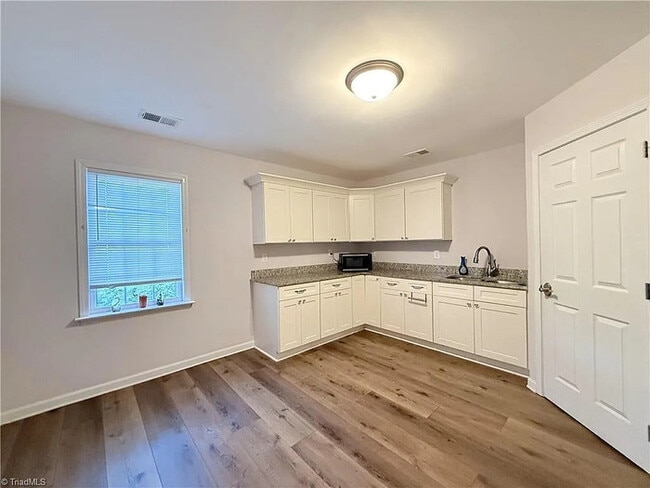 Building Photo - Earn Wealth While Leasing - Like a Homeowner - Lease to Own